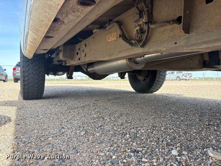 image for item FC2399 2019 Chevrolet Express van