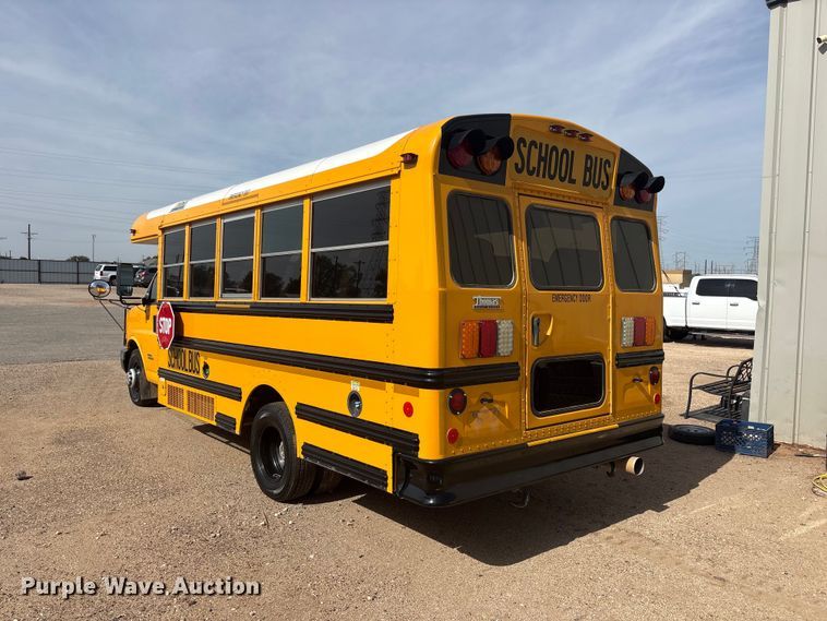 image for item FC2400 2016 Chevrolet Express school bus
