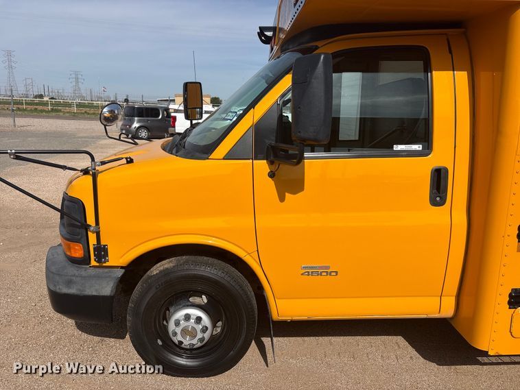 image for item FC2400 2016 Chevrolet Express school bus
