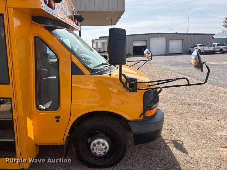 image for item FC2400 2016 Chevrolet Express school bus