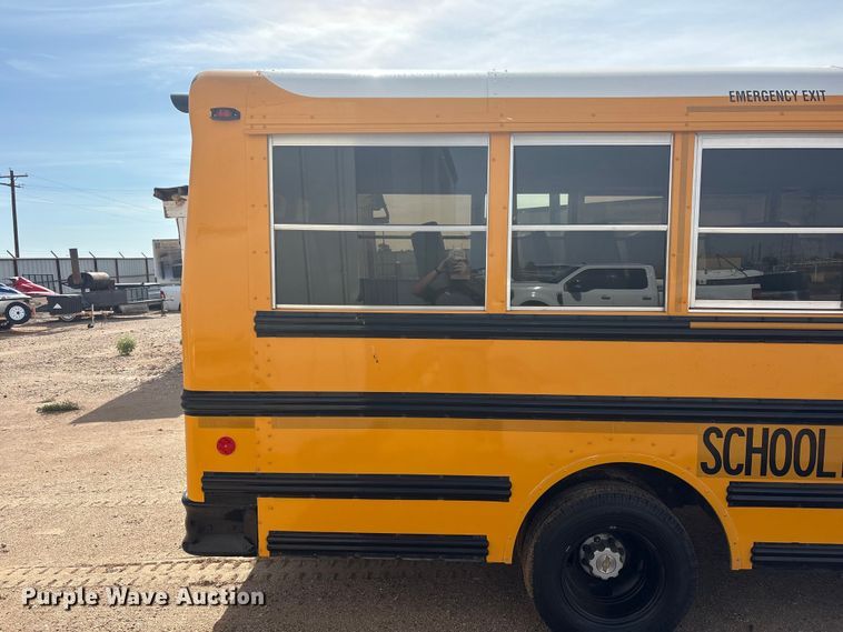 image for item FC2400 2016 Chevrolet Express school bus