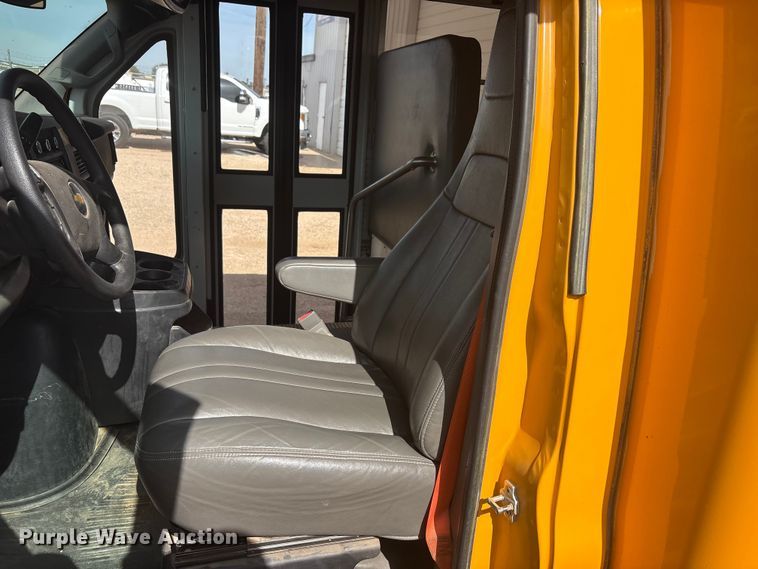 image for item FC2400 2016 Chevrolet Express school bus