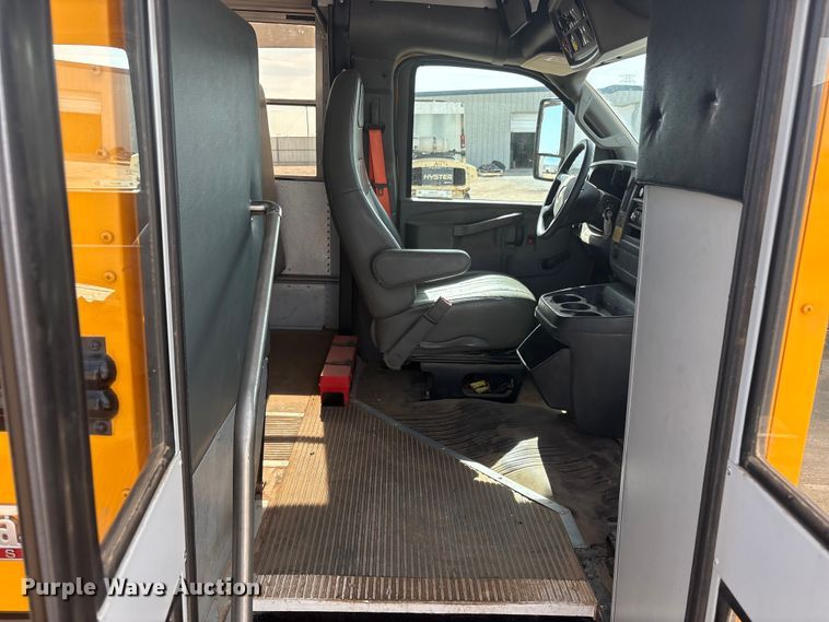 image for item FC2400 2016 Chevrolet Express school bus