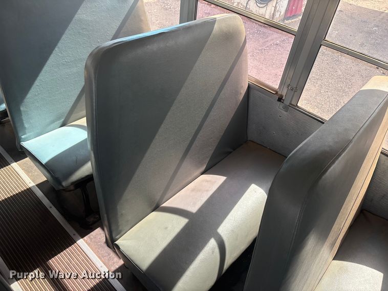 image for item FC2400 2016 Chevrolet Express school bus