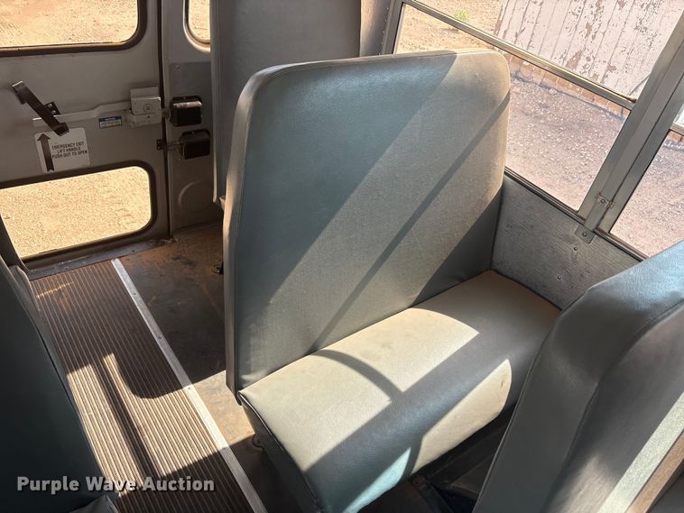 image for item FC2400 2016 Chevrolet Express school bus