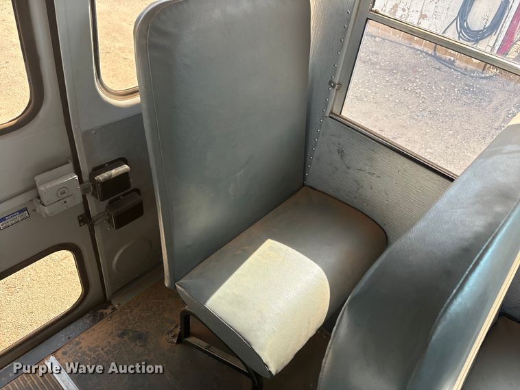 image for item FC2400 2016 Chevrolet Express school bus
