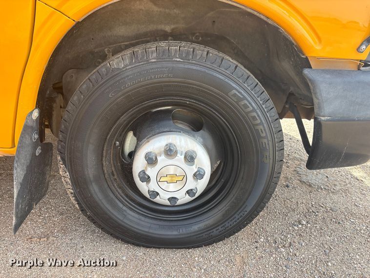 image for item FC2400 2016 Chevrolet Express school bus