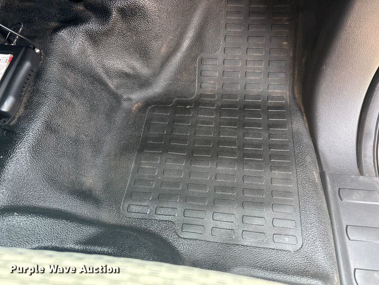 image for item FC2401 2016 Ford F250 Super Duty Ext. Cab utility bed pickup truck