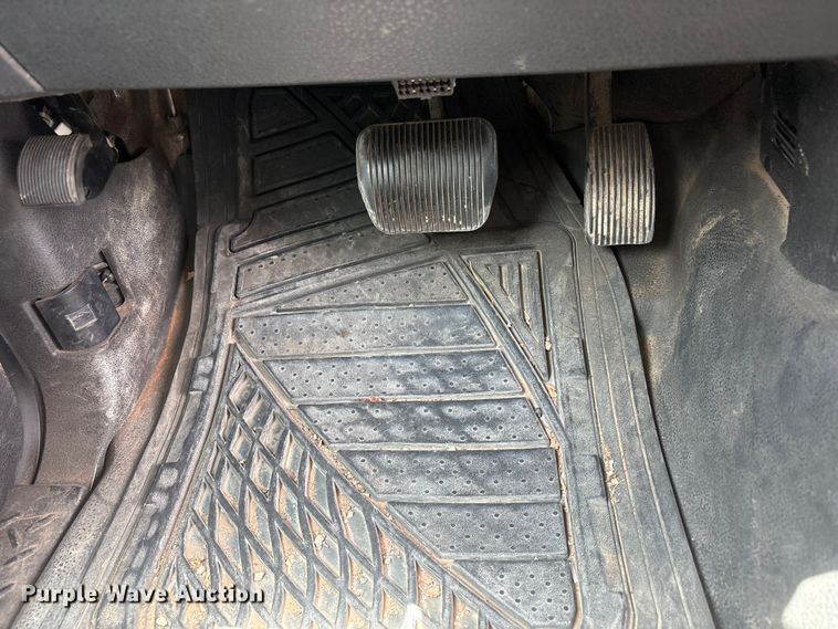 image for item FC2402 2011 Ford F150 Ext. Cab pickup truck