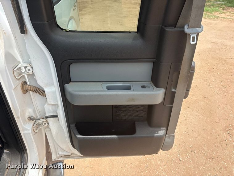 image for item FC2402 2011 Ford F150 Ext. Cab pickup truck
