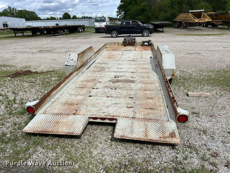 image for item FC2538 2003 Imperial tilt deck utility trailer