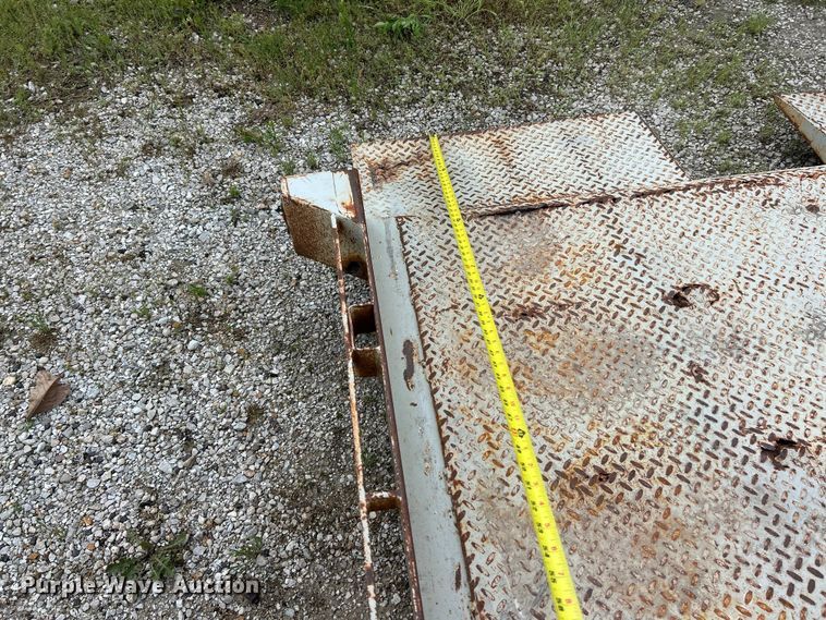 image for item FC2538 2003 Imperial tilt deck utility trailer