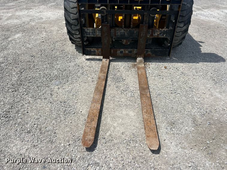 image for item FC2691 Sellick S80J4I-2 forklift