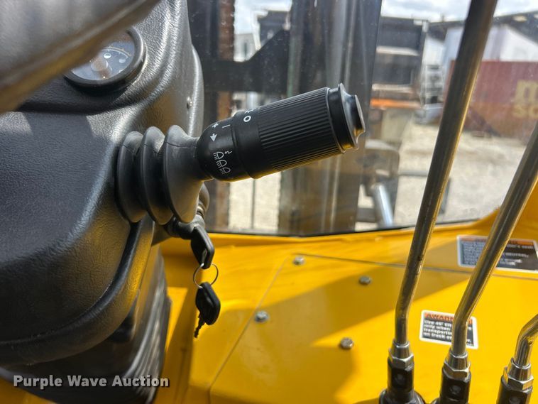 image for item FC2691 Sellick S80J4I-2 forklift