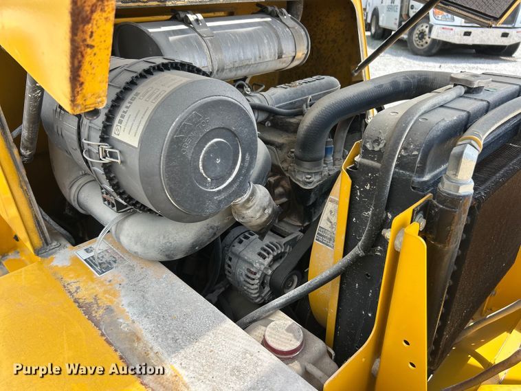 image for item FC2691 Sellick S80J4I-2 forklift