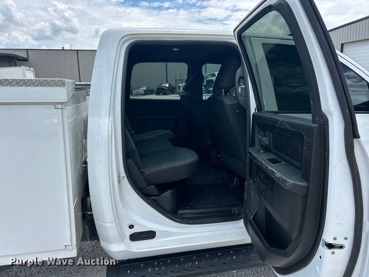 image for item FC2697 2022 RAM 2500 Crew Cab utility bed pickup truck