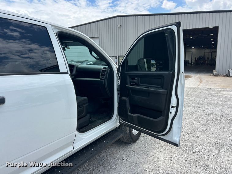 image for item FC2697 2022 RAM 2500 Crew Cab utility bed pickup truck