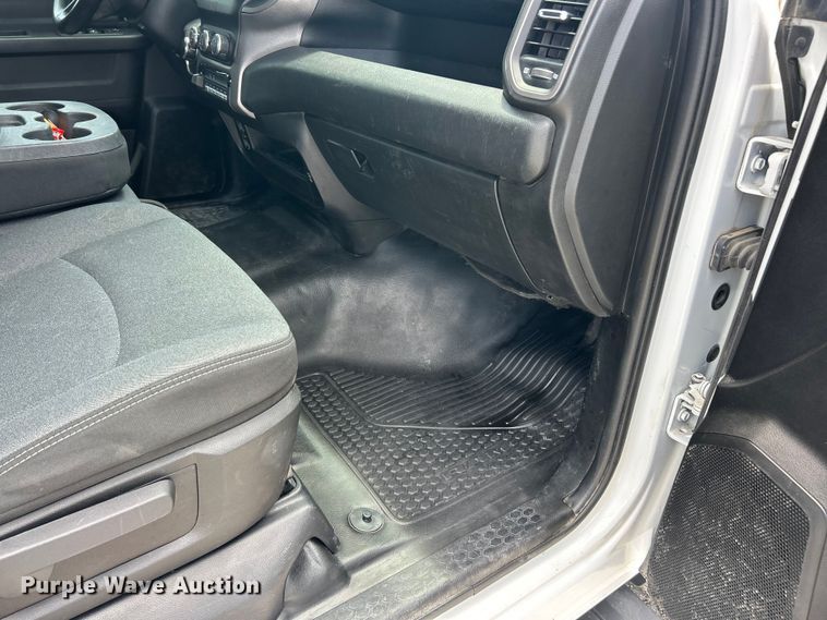 image for item FC2697 2022 RAM 2500 Crew Cab utility bed pickup truck