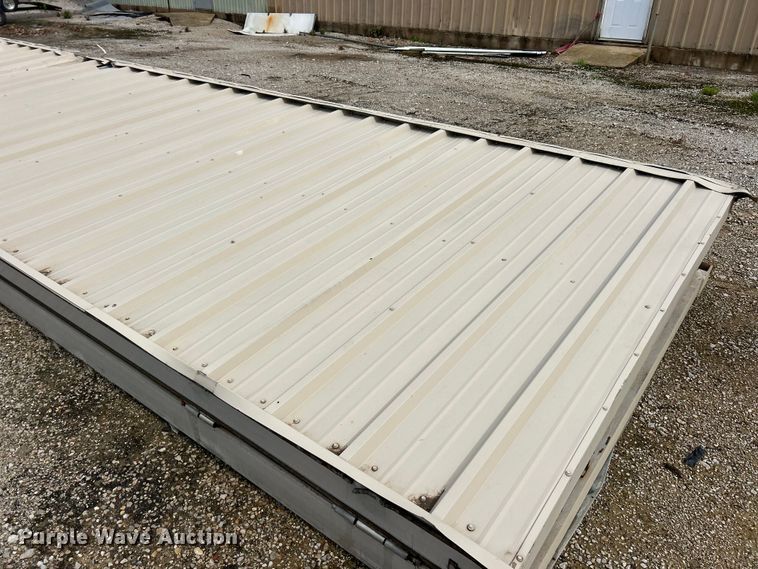 image for item FC2712 Hanging garage door