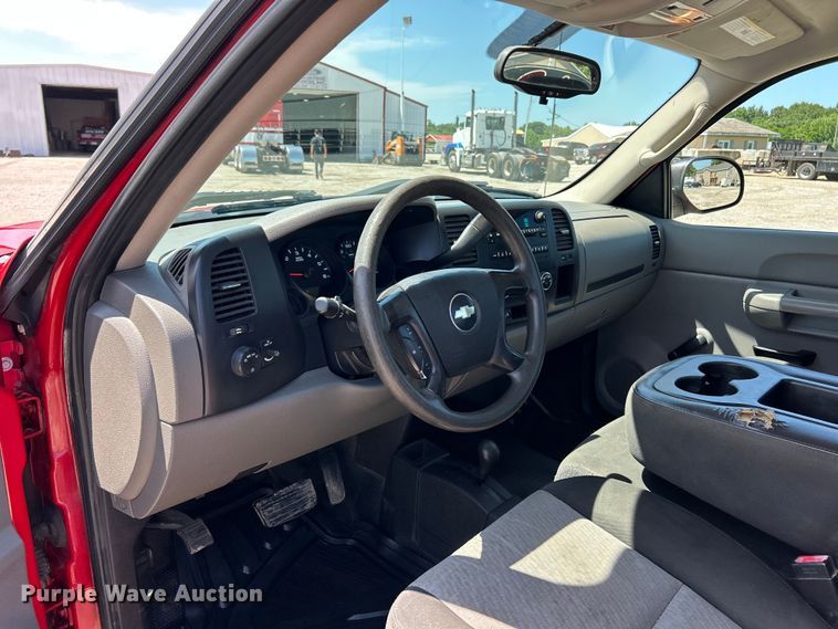 image for item FC2715 2009 Chevrolet Silverado 1500 pickup truck