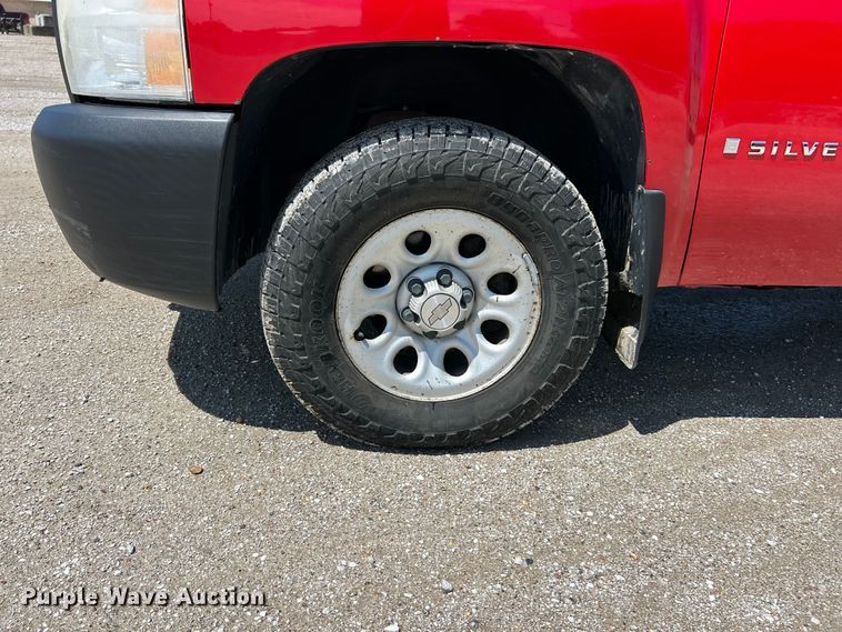 image for item FC2715 2009 Chevrolet Silverado 1500 pickup truck
