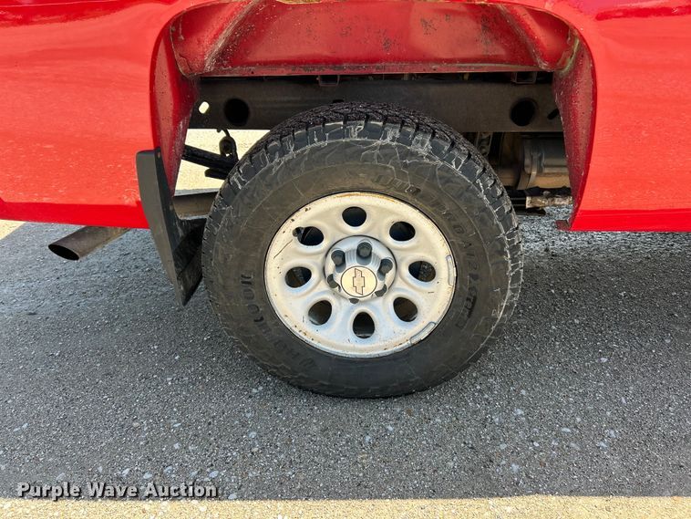 image for item FC2715 2009 Chevrolet Silverado 1500 pickup truck