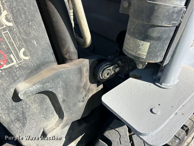 image for item FC2728 Toyota 8F-GU30 forklift