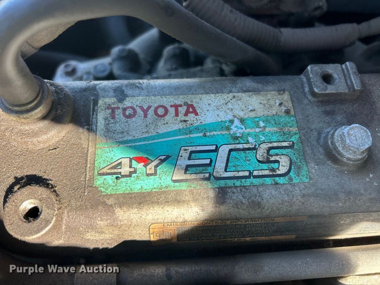 image for item FC2728 Toyota 8F-GU30 forklift