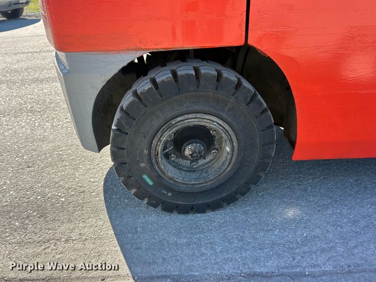 image for item FC2728 Toyota 8F-GU30 forklift