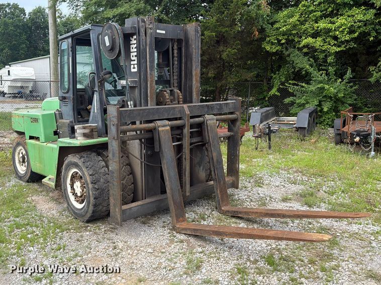 image for item FC3105 Clark 2894004 B03004 forklift