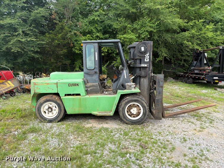 image for item FC3105 Clark 2894004 B03004 forklift