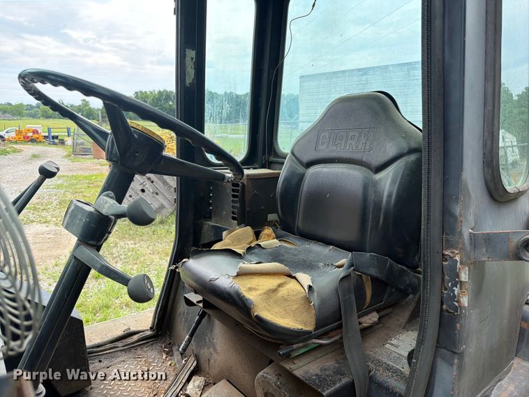 image for item FC3105 Clark 2894004 B03004 forklift