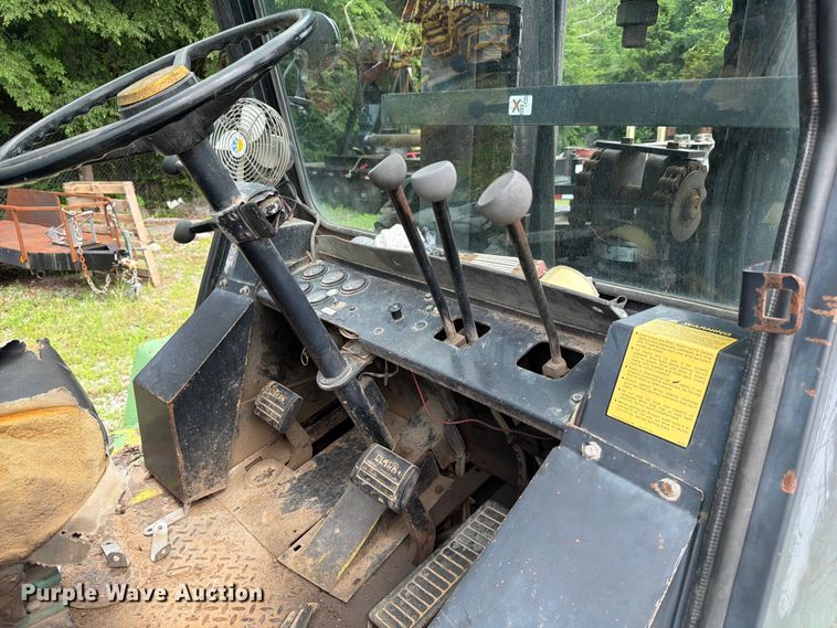 image for item FC3105 Clark 2894004 B03004 forklift