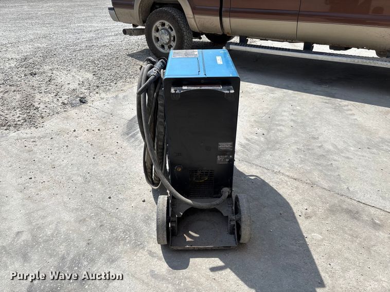 image for item FC4691 Miller Millermatic 350P welder
