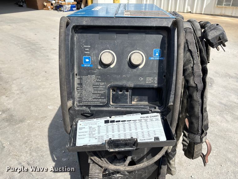 image for item FC4691 Miller Millermatic 350P welder