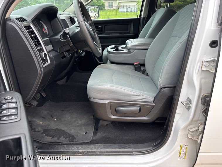 image for item FC5794 2018 RAM 1500 Crew Cab pickup truck