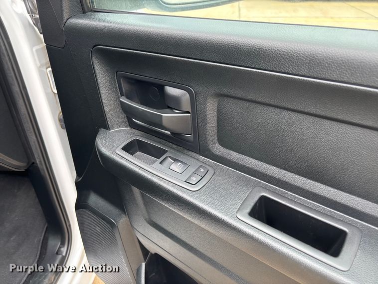 image for item FC5794 2018 RAM 1500 Crew Cab pickup truck