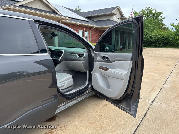 image for item FC5795 2019 GMC Acadia SUV
