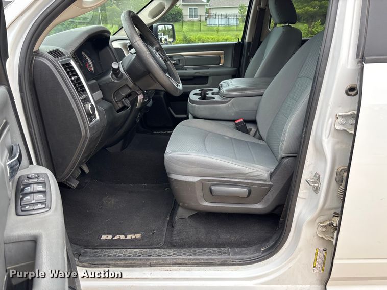 image for item FC5796 2018 RAM 1500 Ext. Cab pickup truck
