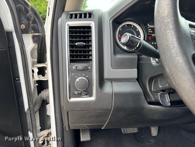 image for item FC5796 2018 RAM 1500 Ext. Cab pickup truck