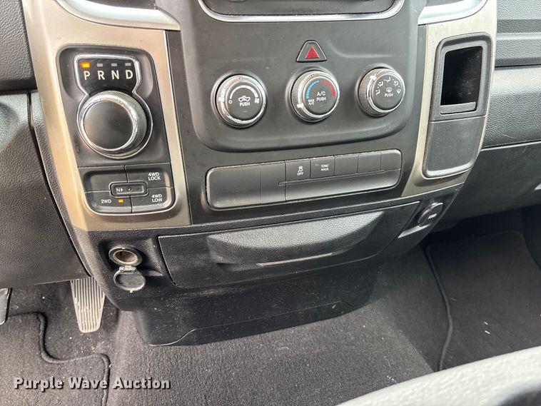 image for item FC5796 2018 RAM 1500 Ext. Cab pickup truck