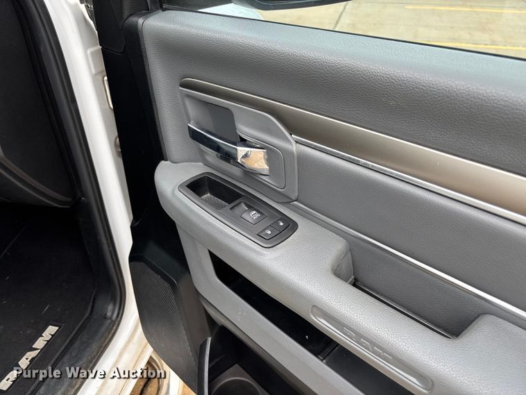 image for item FC5796 2018 RAM 1500 Ext. Cab pickup truck