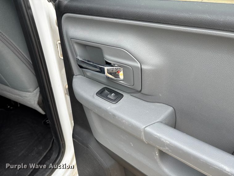 image for item FC5796 2018 RAM 1500 Ext. Cab pickup truck