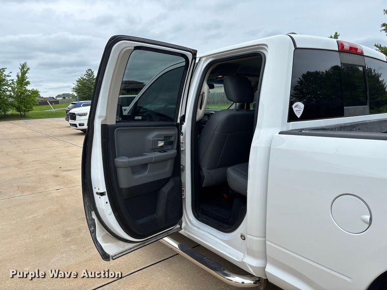 image for item FC5796 2018 RAM 1500 Ext. Cab pickup truck