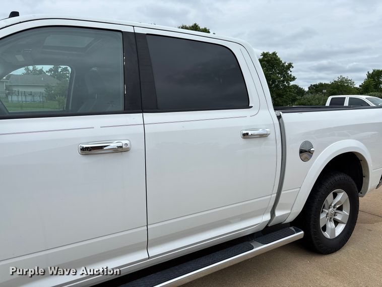 image for item FC5797 2016 RAM 1500 Crew cab pickup truck