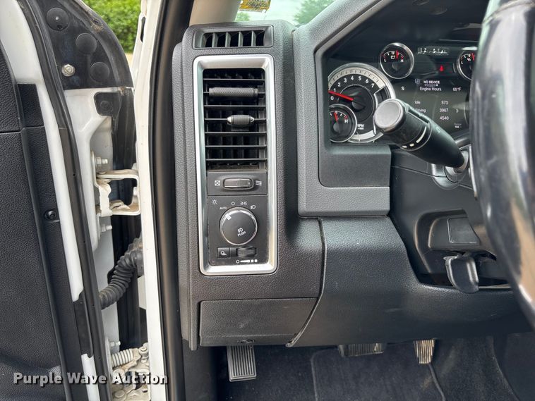 image for item FC5797 2016 RAM 1500 Crew cab pickup truck