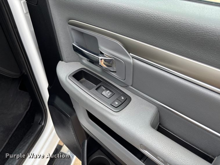 image for item FC5797 2016 RAM 1500 Crew cab pickup truck