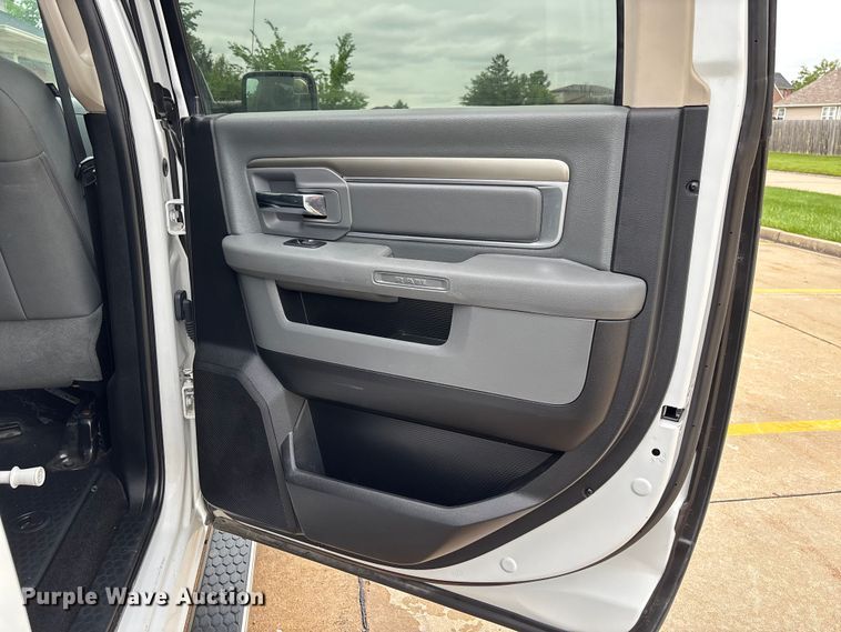 image for item FC5797 2016 RAM 1500 Crew cab pickup truck
