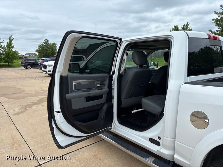 image for item FC5797 2016 RAM 1500 Crew cab pickup truck