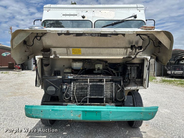 image for item FC5798 2009 Workhorse W42 delivery van